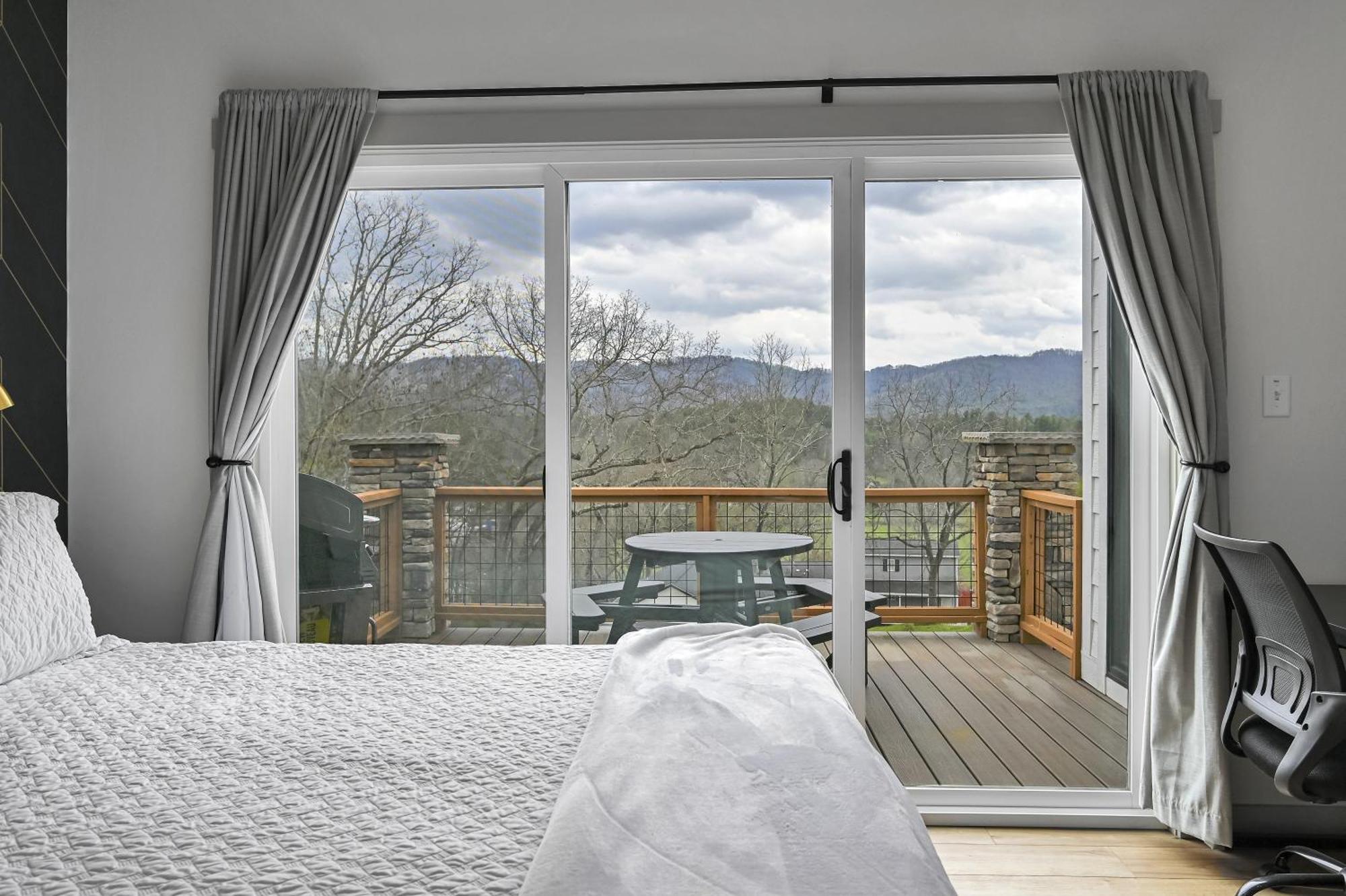 Mon Tresor, Modern Mountain Views With Deck Villa Weaverville Dış mekan fotoğraf